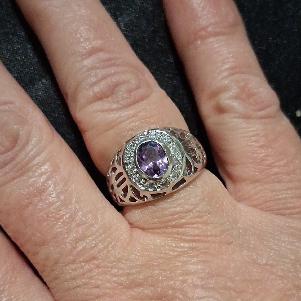 925 Sterling Silver Thailand and Amethyst  Set In Pave Cz Stones Women's Ring s7